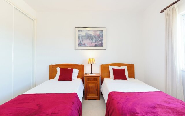 Amazing 2-bedroom Appartment With big Terrace!