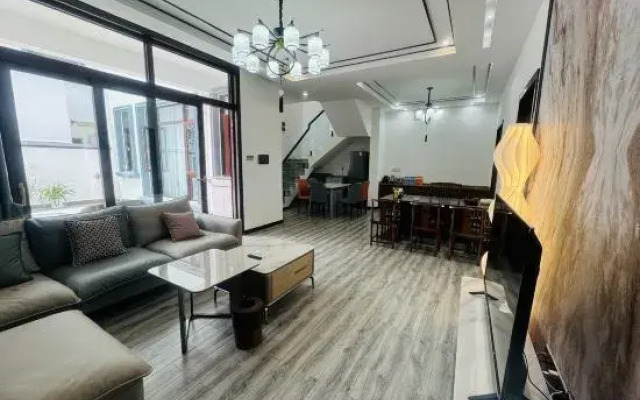 Jiahe Hot Spring Villa B&B