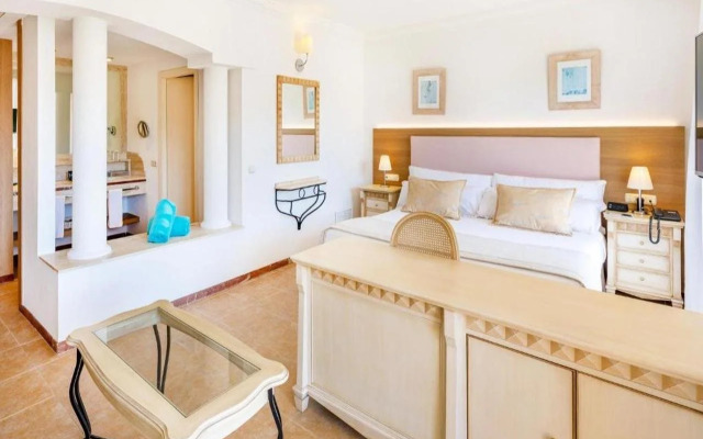 Viva Suites & Spa 16+