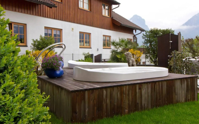 Seeboeckenhotel Zum Weissen Hirschen