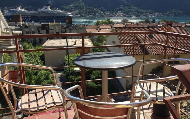 Club Neni Hotel Kotor