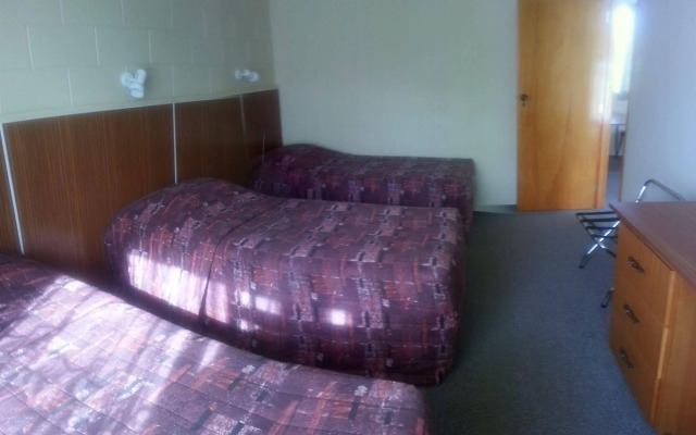 Cromwell Motel