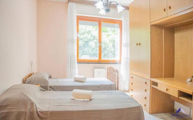 005 - Casa Spaziosa CENTRO Città Carruggio Mare a 150m