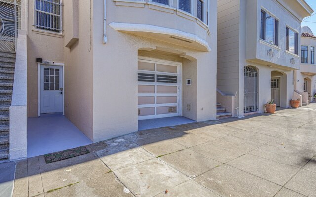 San Francisco Apartment ~ 5 Mi to Downtown!