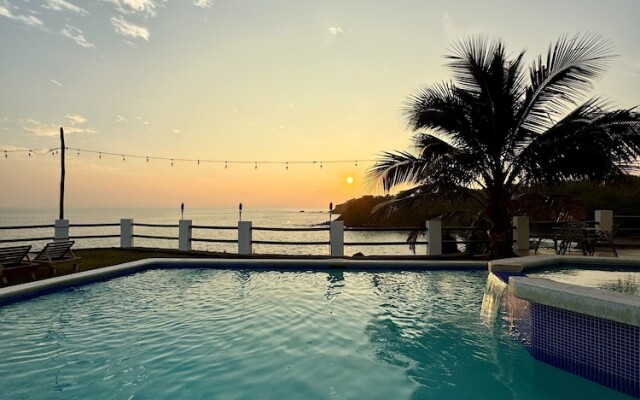 Paradise Surf Hotel