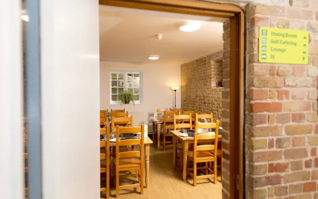 YHA Medway - Hostel