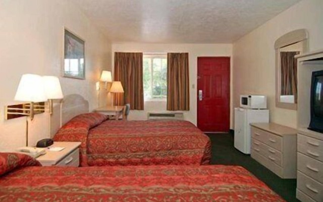 Rodeway Inn Gainesville - University Area