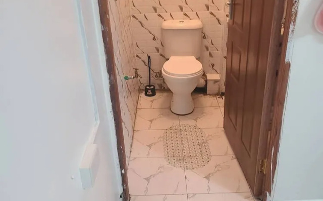Studio 107, South B, Sana Sana