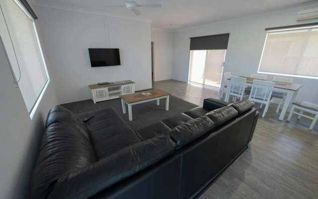 Busselton Gale Street Motel and Villas – Guest Rooms – Busselton