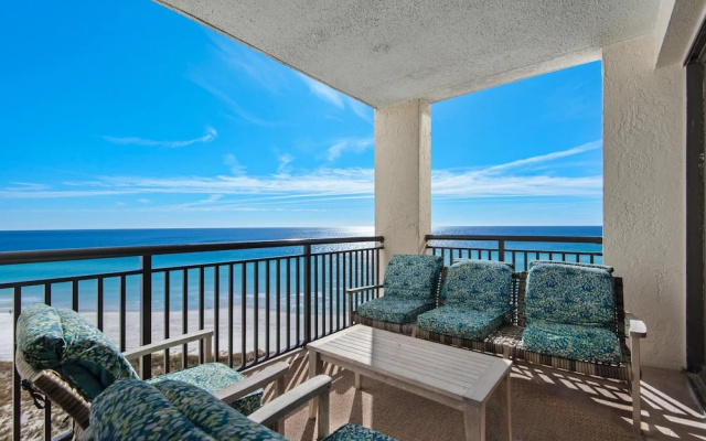 Navarre Towers 805