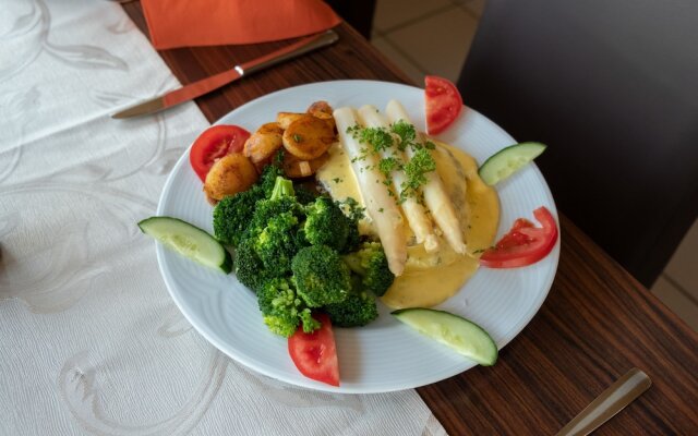 Schnitzelhaus und Pension Stadt Rosbach