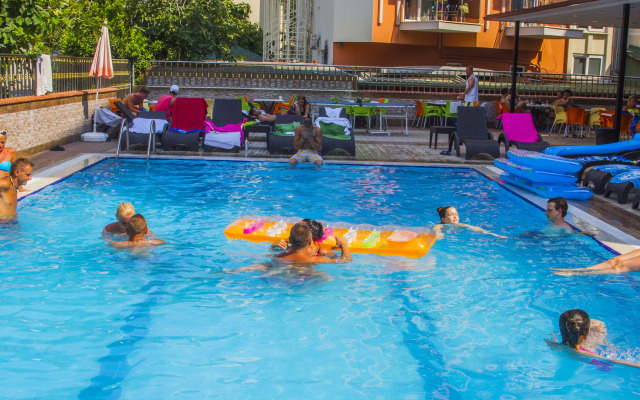 Kleopatra Ada Beach Hotel