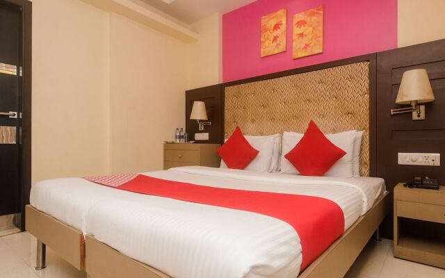 OYO 22061 Hotel Khwaishh Presidency