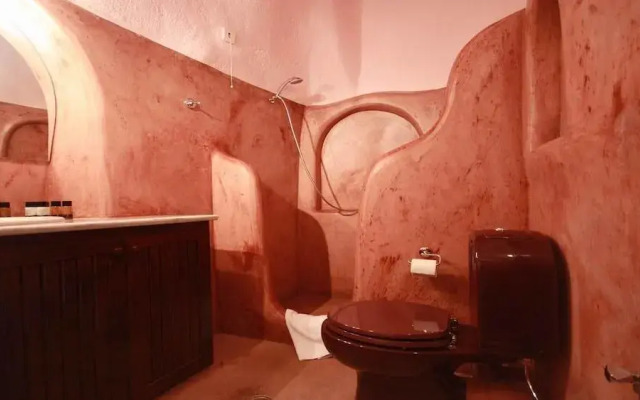 Lava Suites and Lounge