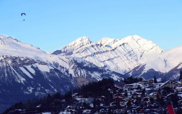 An Enchanting Awakening in the Heart of the Alps