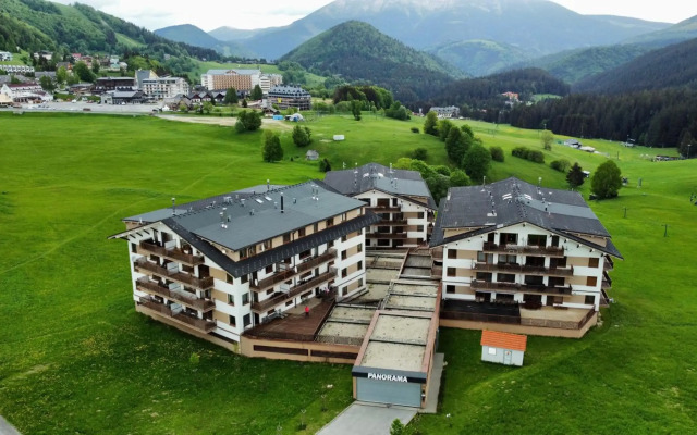 MJ Apartments Panorama