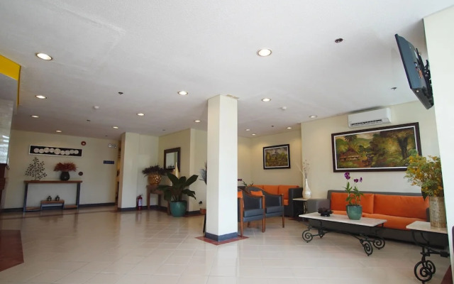 Microtel Inn & Suites Luisita-tarlac