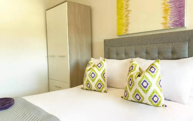 Modern Stylish 2 bedroom 2 Bath Apts.
