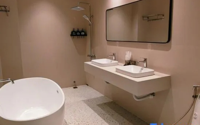 HP.GARDEN – Bathroom – Hue