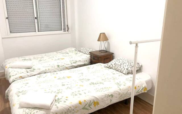 Apartment With 2 Bedrooms In Lisboa, With Wifi