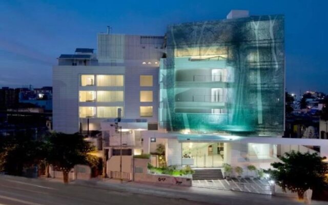 SRS Springs Hotel & Spa