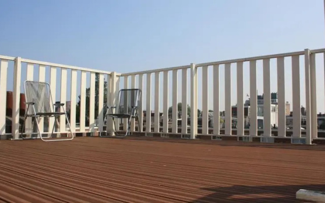 Apartment Midnight Star