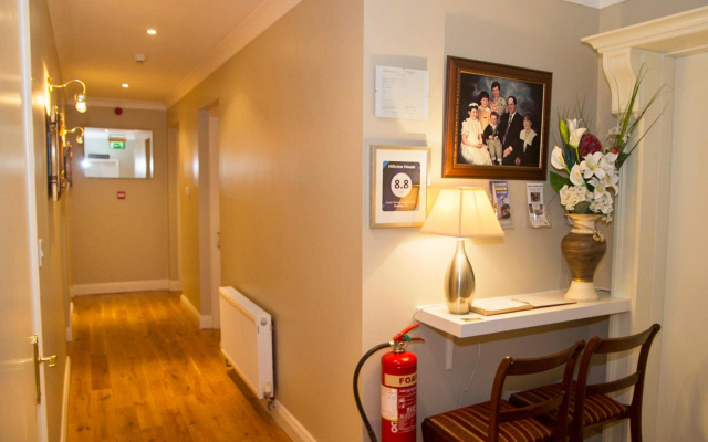 Hillview House