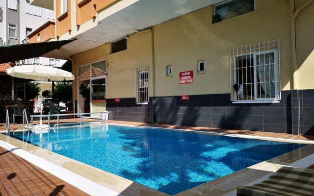 Ak Otel