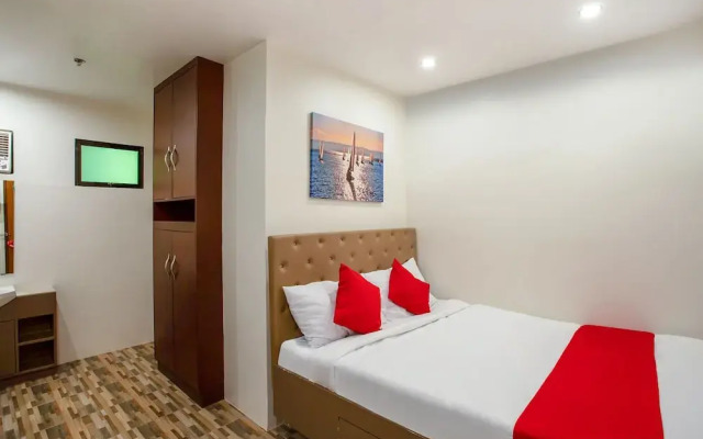 OYO 421 Deck 360 Dormitel Near Davao Medical School Foundation Hospital
