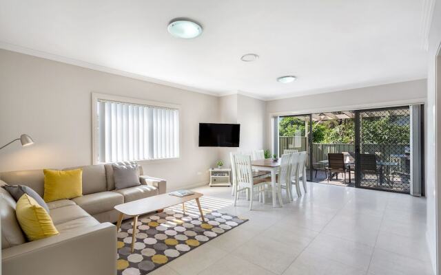 'Tween Bays', Ocean Beach Road, 3/39