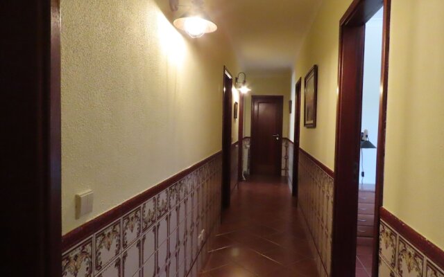 Lovely 3-bed House in Queimada Ideal for Families