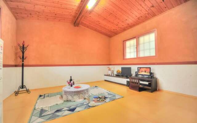 Inje Solbathwangto Pension