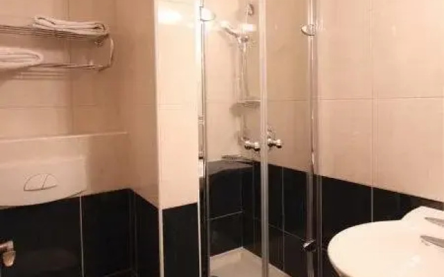 Hotel Relax Inn