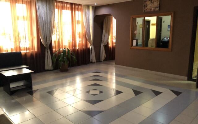 Domino - Hostel