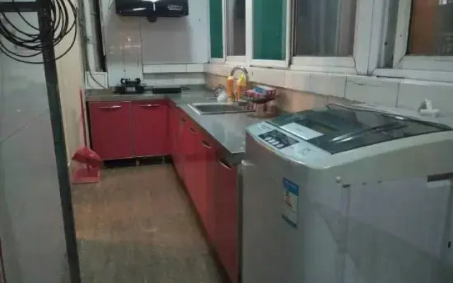 Taiyuan Southeast B&B South Railway Station