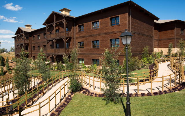 PortAventura Hotel Colorado Creek - Includes unlimited access to PortAventura Park & 1 access to Ferrari Land
