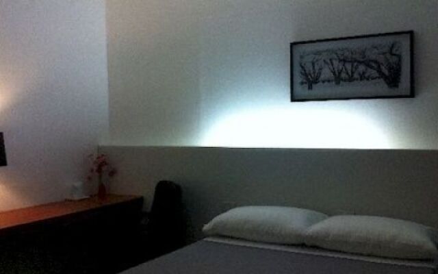 Myra's Family Inn