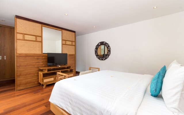 Charming Oceanfront 3 Br Villa in Seminyak