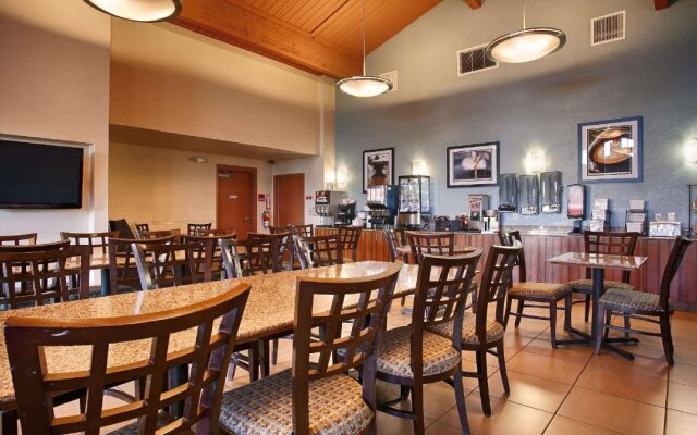 Best Western Valencia Inn