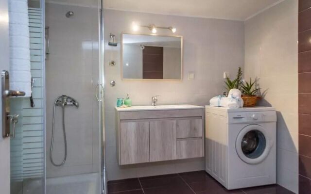 Perfect spot, elegant and bright