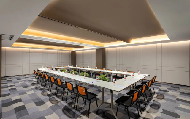 Holiday Inn Express Shanghai Gumei by IHG