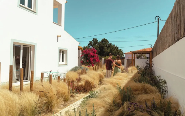 Birds of Paradise - Boutique surf lodge