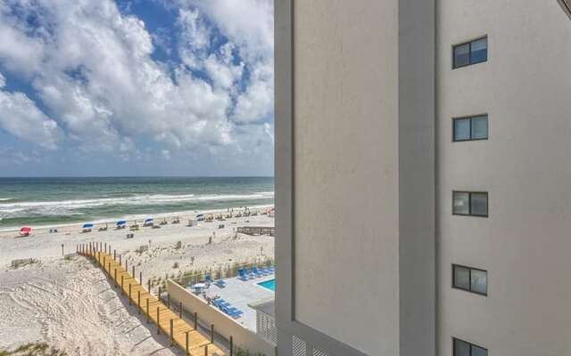 Pearl West by Meyer Vacation Rentals