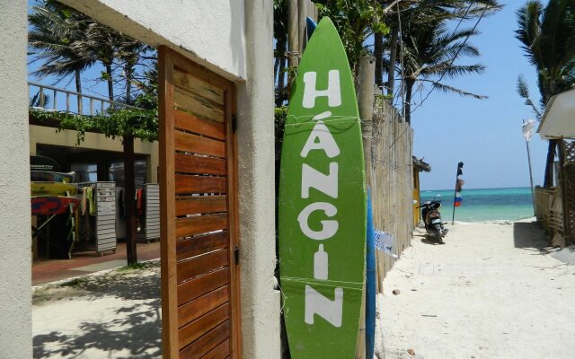 Hangin Kite Center & Resort