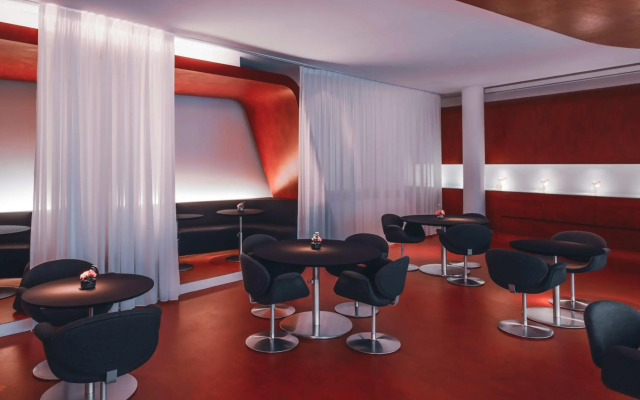 Hotel Q