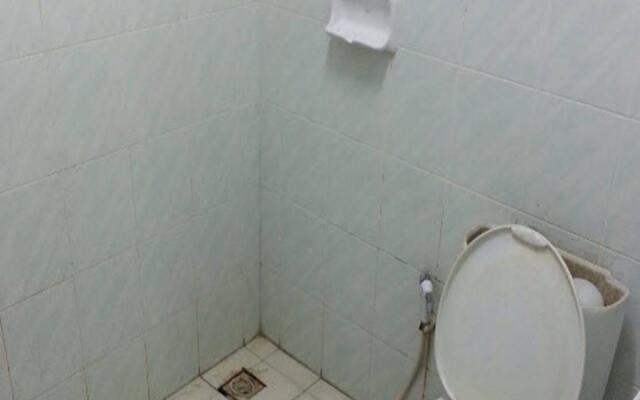 Fueang Fha Palace Hotel