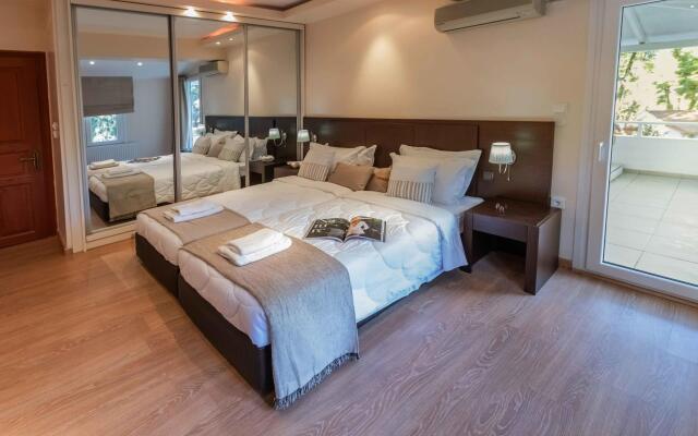 Sani Seaside Luxury - Villa Hera Private Pool