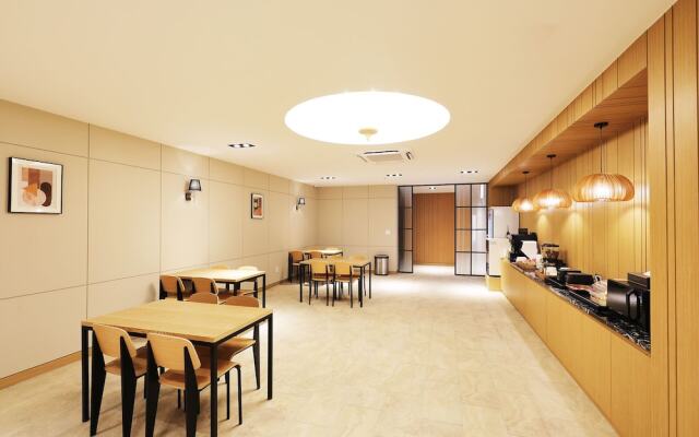 Mari Hotel Chungju