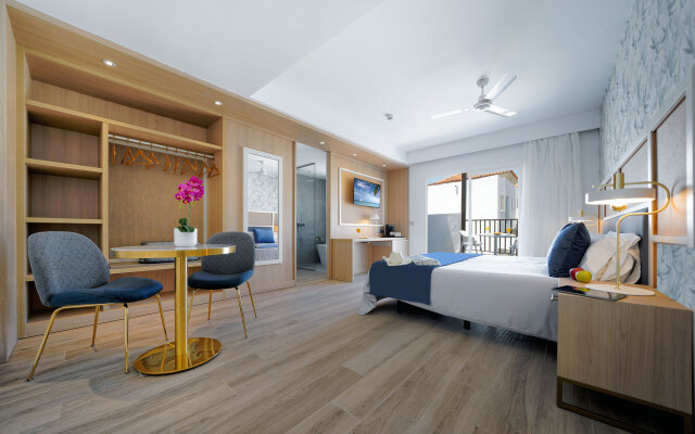 Broncemar Beach Suites Hotel