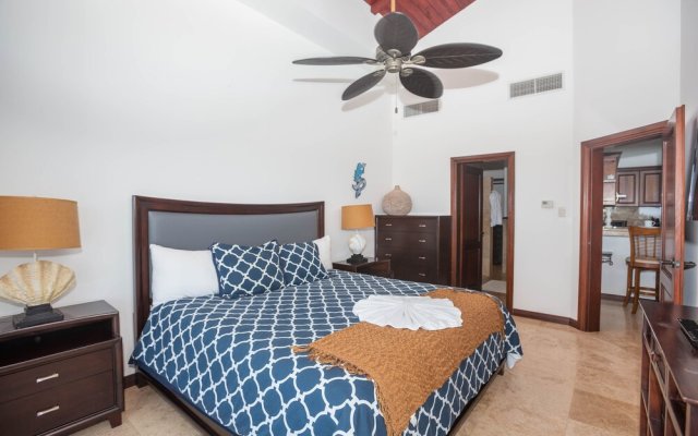 Pristine Bay Villa 1304 With Large Pool - 3 Bedroom 3 Condo by Redawning